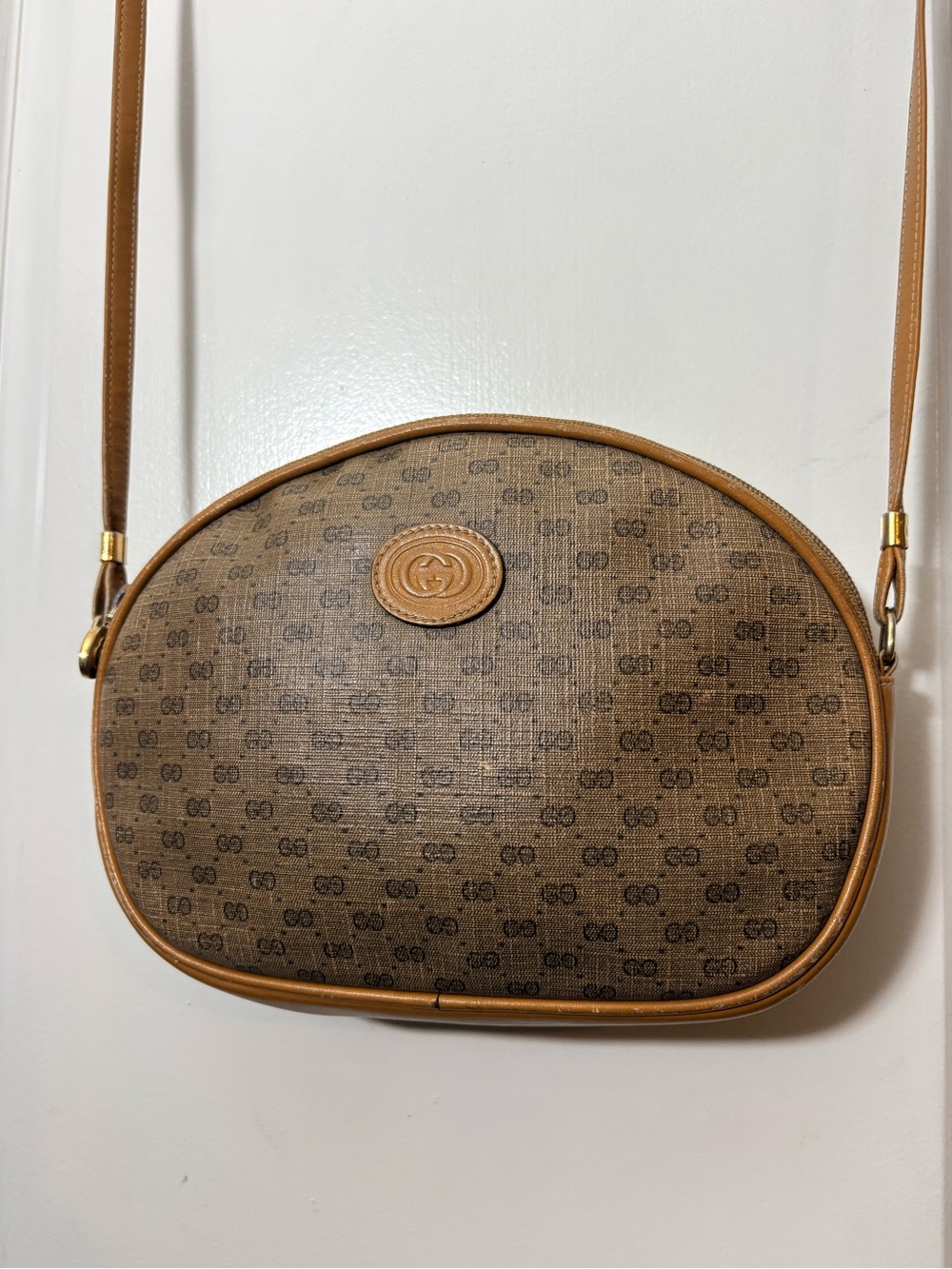 Vintage 80s Gucci Plus Micro GG Round Crossbody Bag - 007-86-0094